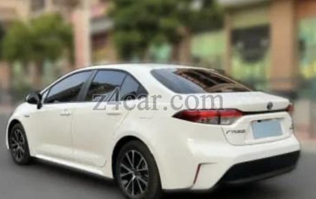  1404 , تویوتا لوین هیبرید (1.8 لیتر اسپرت ادیشن) 