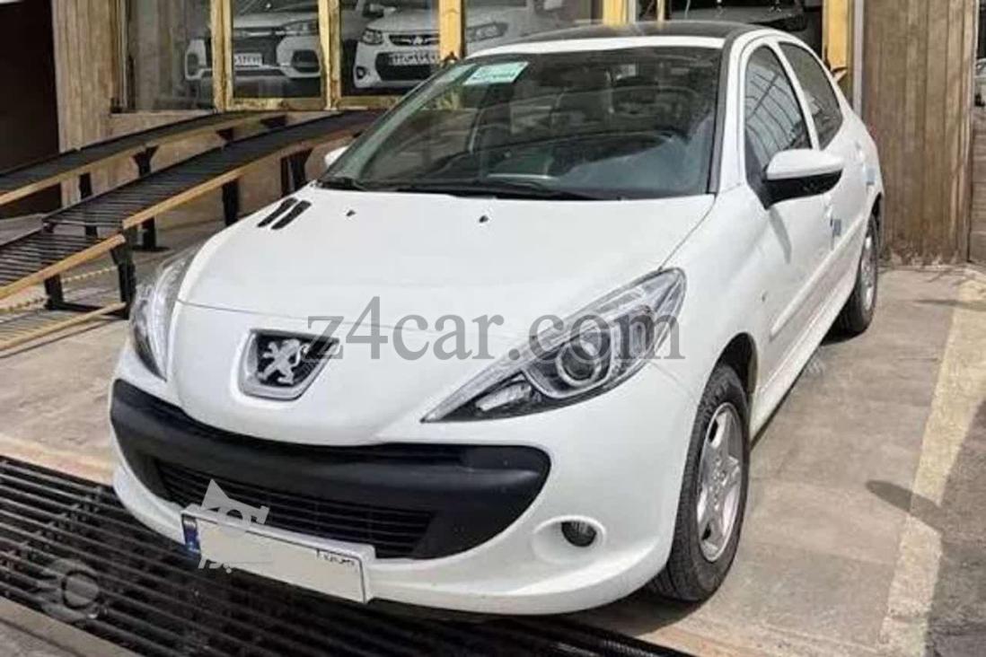 1404 , پژو 207i (سقف شیشه) 